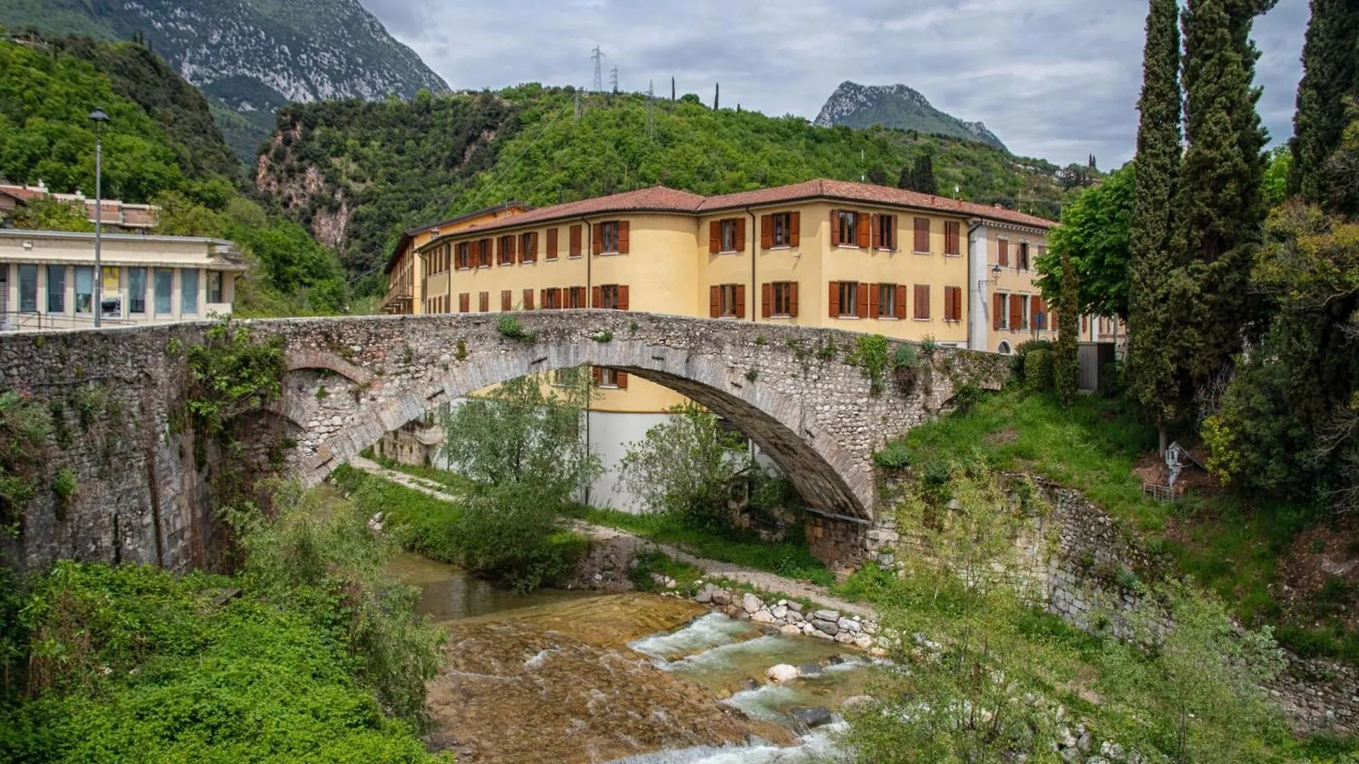 Rustichel Fantastic Lake View - Happy Rentals トスコラーノ・マデルノ イタリア